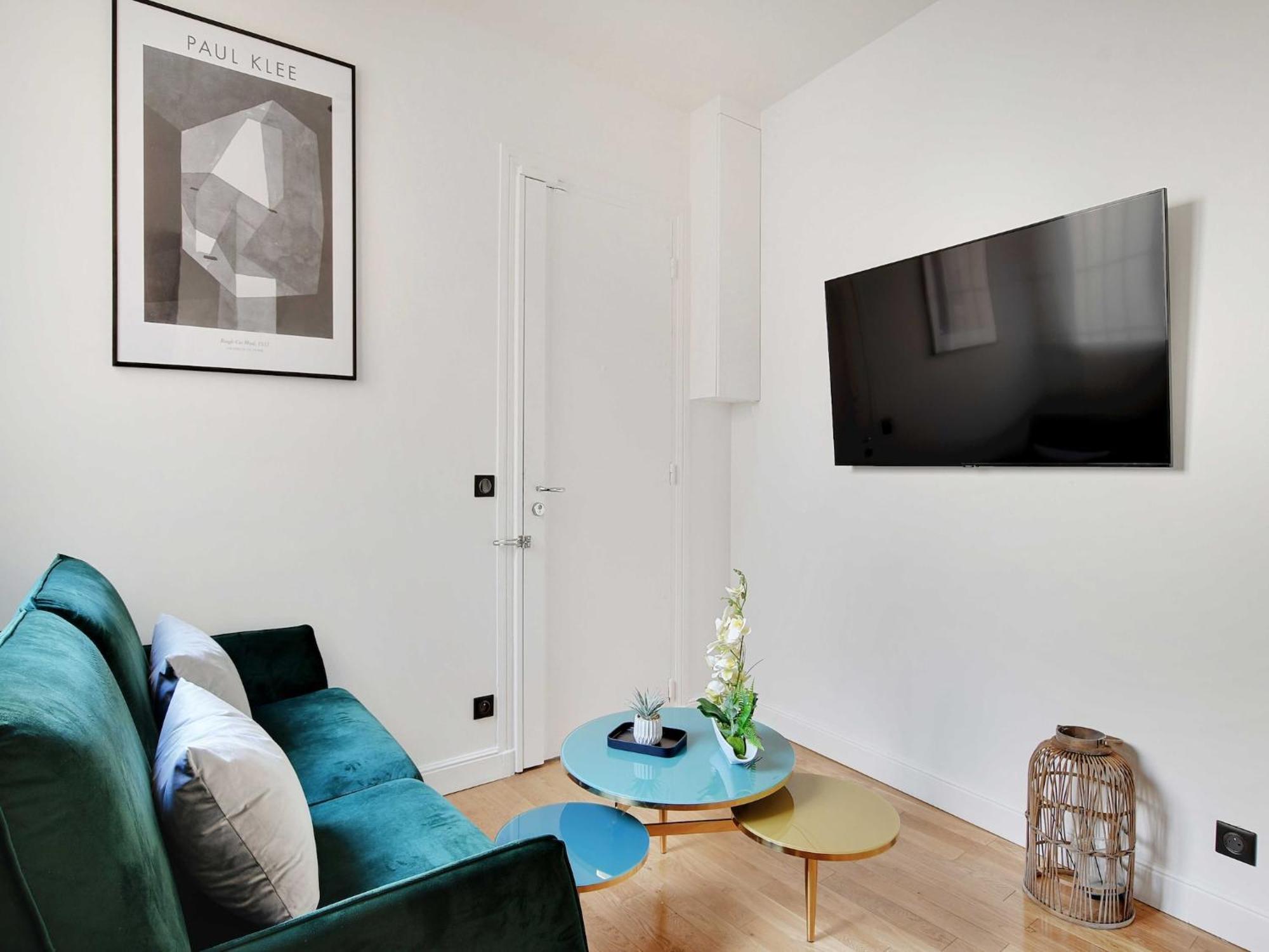 Wonderful Located Near Gare De Lyon Parigi